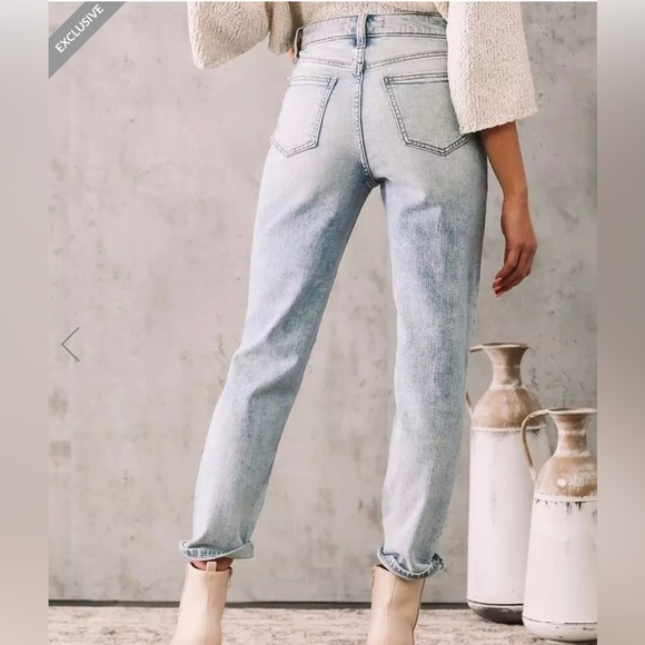 WILLOW & ROOT THE MOM JEAN. BUCKLE EXCLUSIVE - Picture 9 of 11